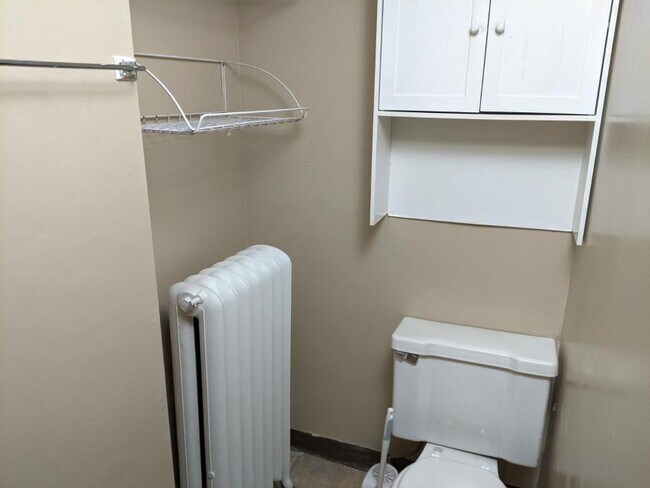 Building Photo - 1 bedroom in Evanston IL 60201