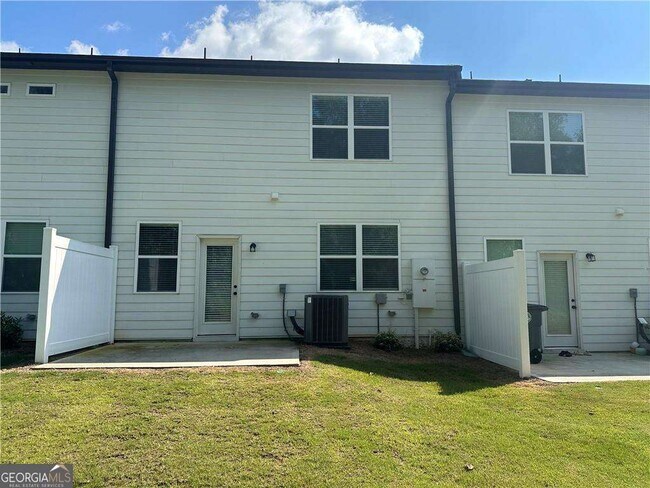 Building Photo - 4553 Cypress Pk Dr