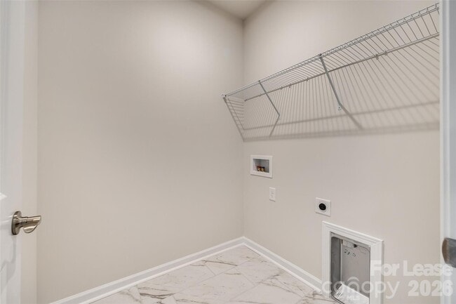 Building Photo - 229 Brks Spgs Dr