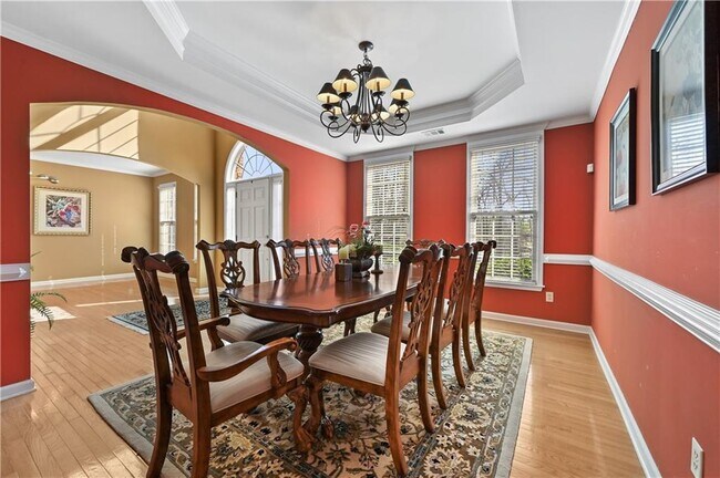 Building Photo - 3945 Summit Gate Dr