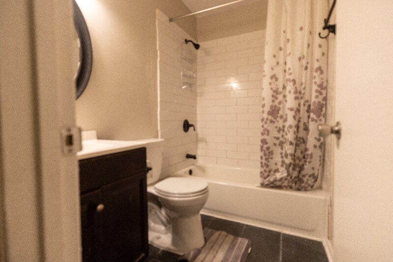 Building Photo - 4136 Village Dr