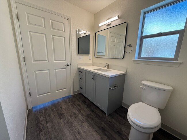 Building Photo - Free Month of Rent for Move in before Dec 1st - Large Brand New 2 Bedroom Apartment with Patio