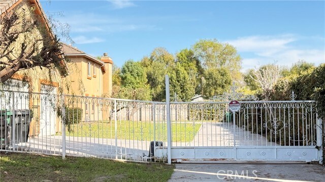 Building Photo - 13537 Monte Vista Ave