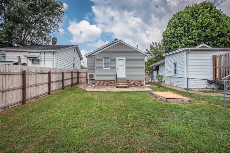 Building Photo - 3450 Macklind Ave