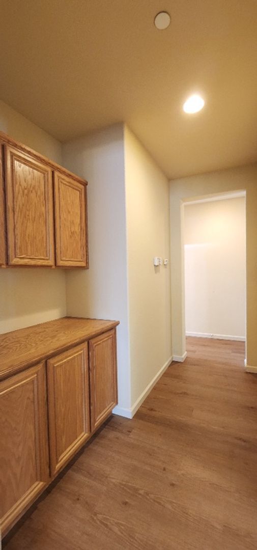 Building Photo - Beautiful Ideal Family Home: 3 Bedrooms, 2...