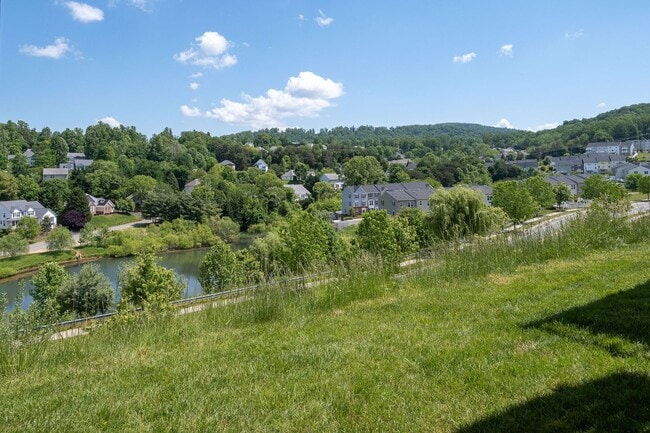 Building Photo - 1992 Asheville Dr
