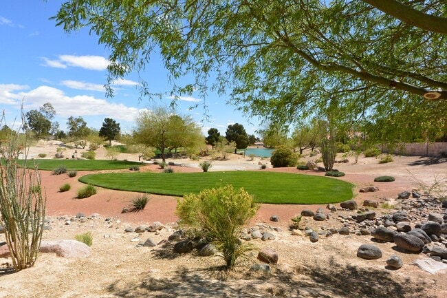 Building Photo - 7605 Rolling View Dr