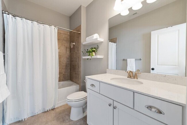 Building Photo - 4020 Manor Oak Cir