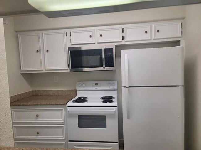 Building Photo - 215 Post Office #1001