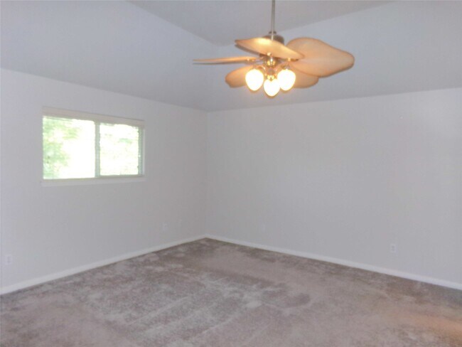 Building Photo - 16810 Deck Ct