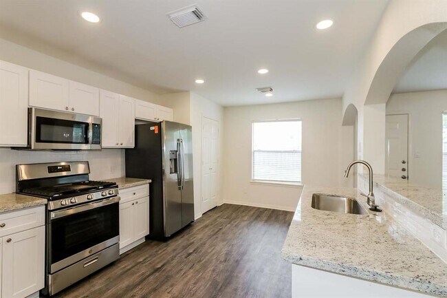Building Photo - 23043 N Waterlily Dr