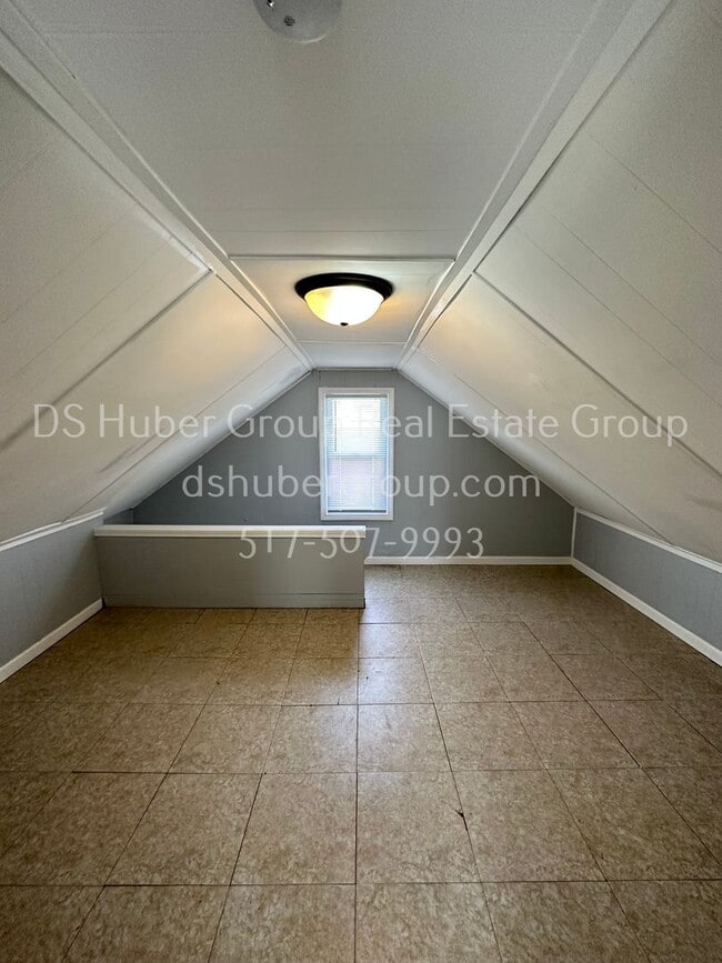 Building Photo - 4924 Christiansen Rd