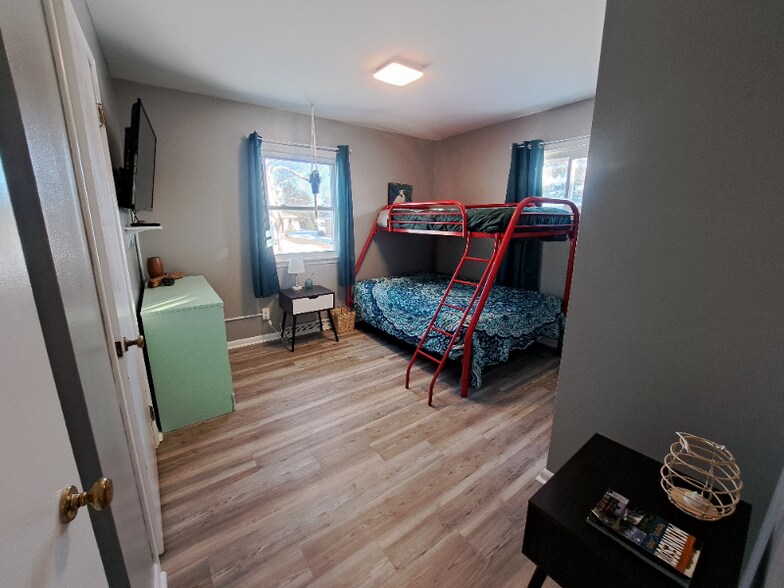 Building Photo - 514 13th Ave