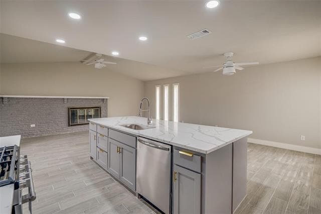 Building Photo - 3805 W Rochelle Rd