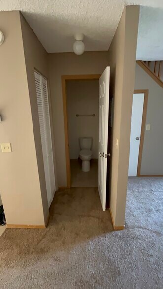 Building Photo - 1359 Soaring Eagle Dr