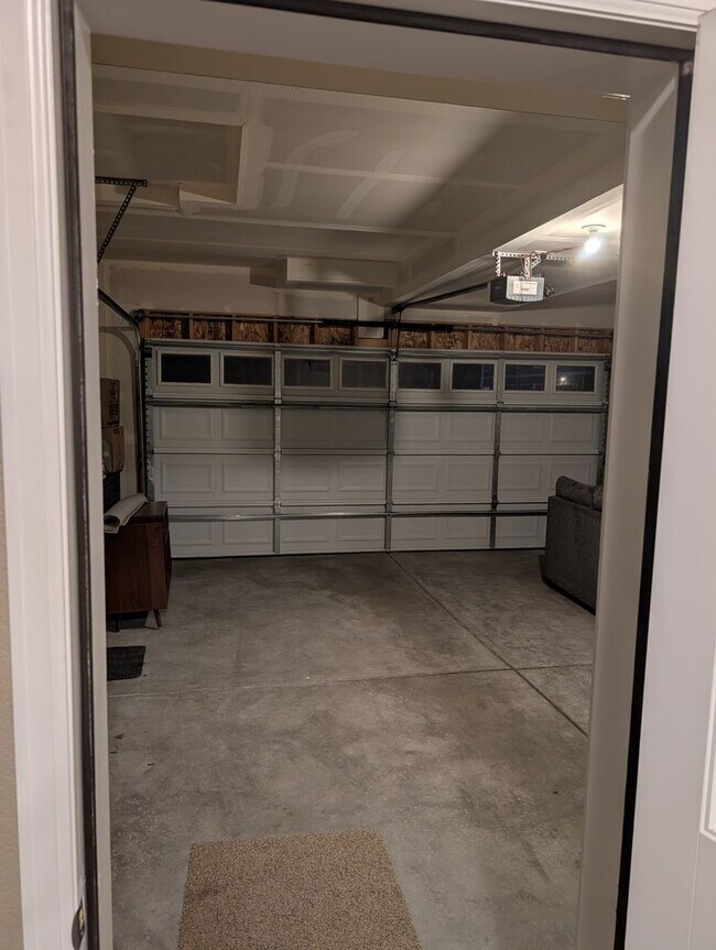 Building Photo - Amazing townhome in northern Colorado Springs