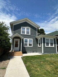 Building Photo - fully furnished 2-bedroom, 1-bath upper duplex
