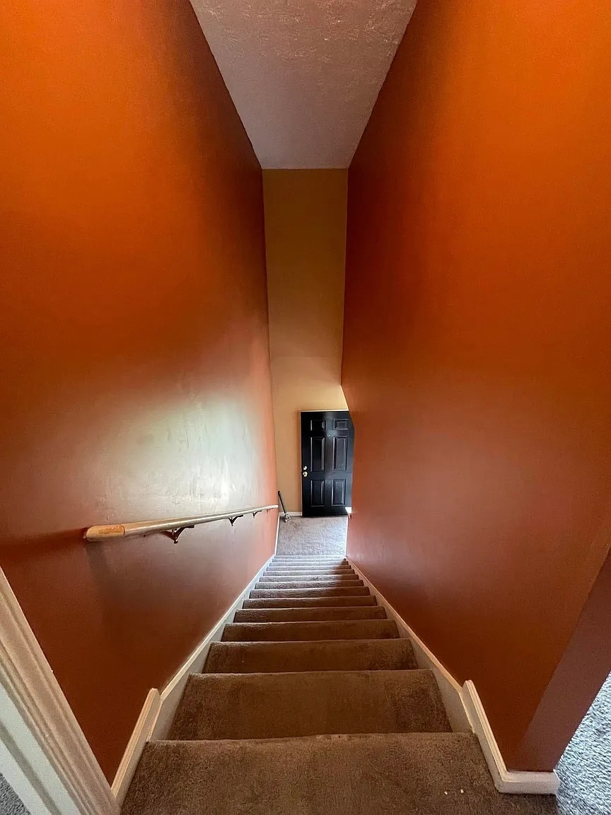 Building Photo - Room in Single Family Home on Woodwind Way
