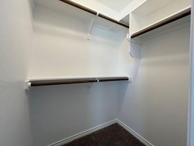 Building Photo - 7726 Merry Oaks Cv