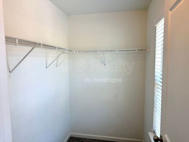 Building Photo - 7766 Flyaway Rd