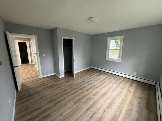 Building Photo - 5 Alfred St