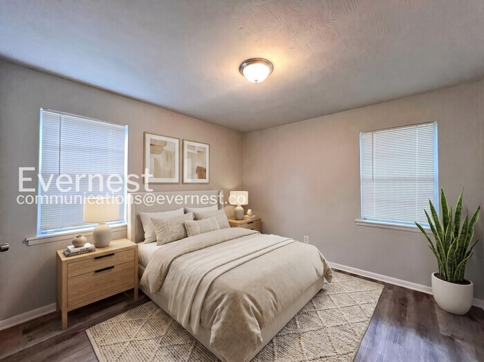Building Photo - 856 White Clover Ln