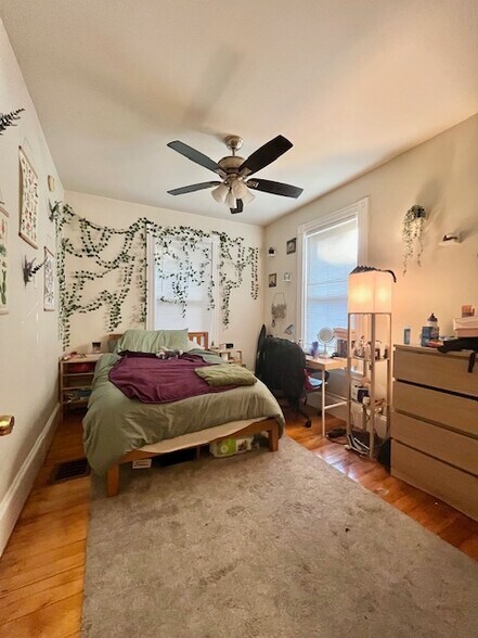 Building Photo - 5 Sachem St