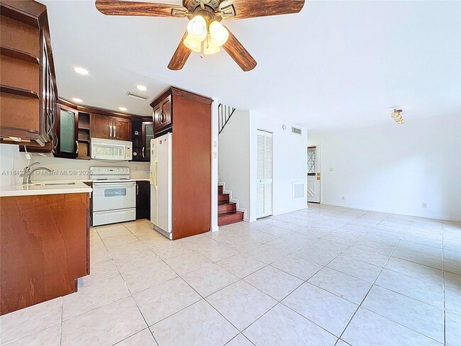 Building Photo - 8911 NW 28th Dr