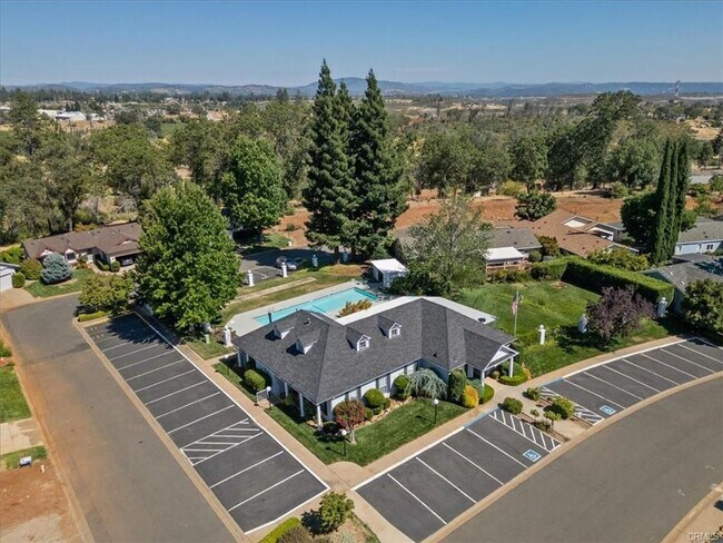 Building Photo - Beautiful New Home in 55+ Community in Paradise