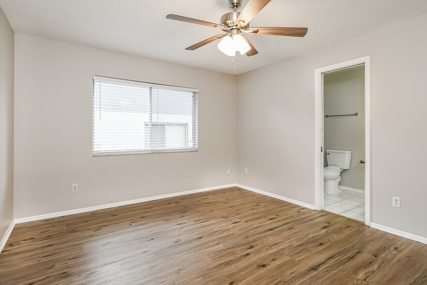 Building Photo - 810 Grand Cayman Ct