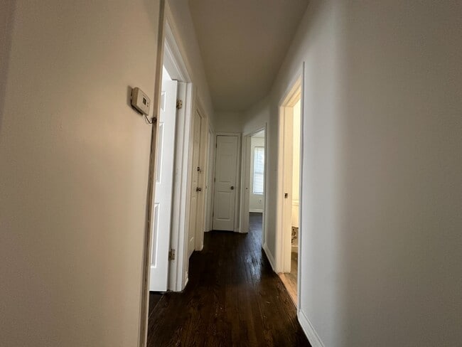 Building Photo - 4BR / 1BA Home with Basement – Near Rainbo...