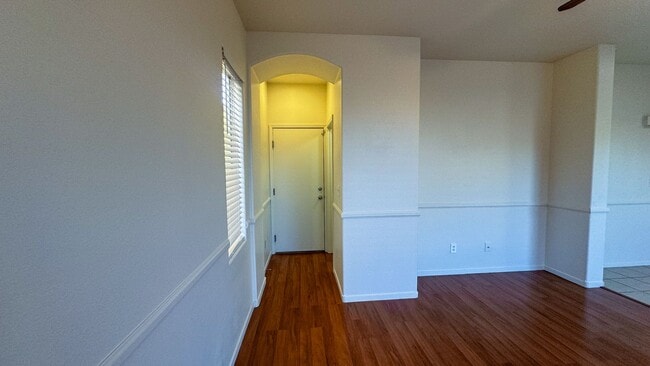 Building Photo - 3 bed, 2.5 bath, 1,746 sq ft home in southwest Las Vegas