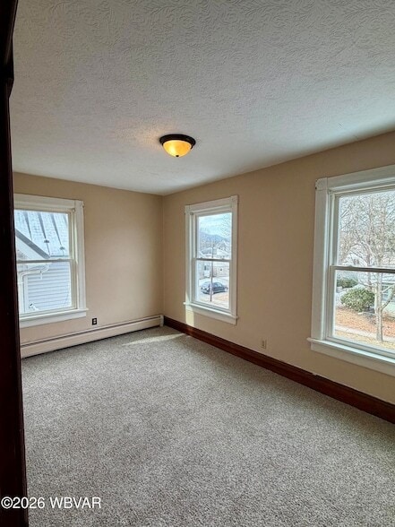 Building Photo - 212 Montour St N