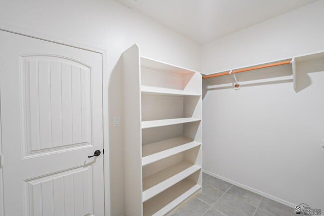 Building Photo - 3457 W 39th Ln