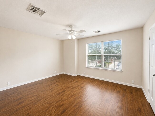 Building Photo - 714 Cypresswood Ridge
