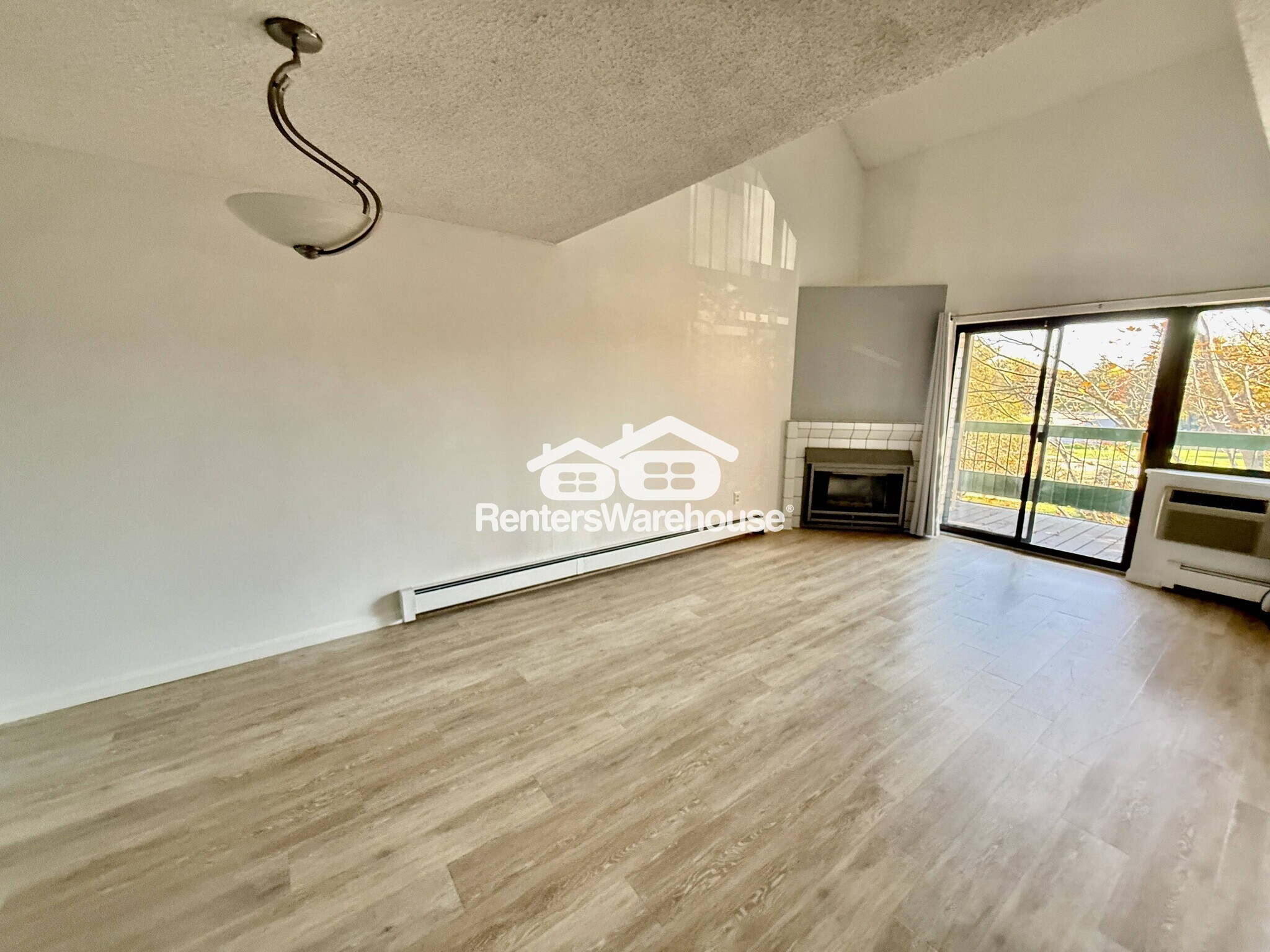 Building Photo - 7614 York Ave S