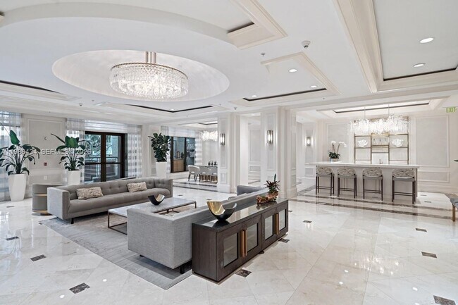 Building Photo - 3400 SW 27th Ave