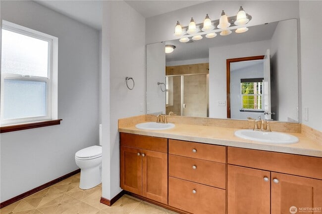 Building Photo - 302 Ave. J-#3