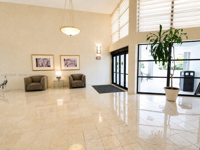 Building Photo - 600 Parkview Dr