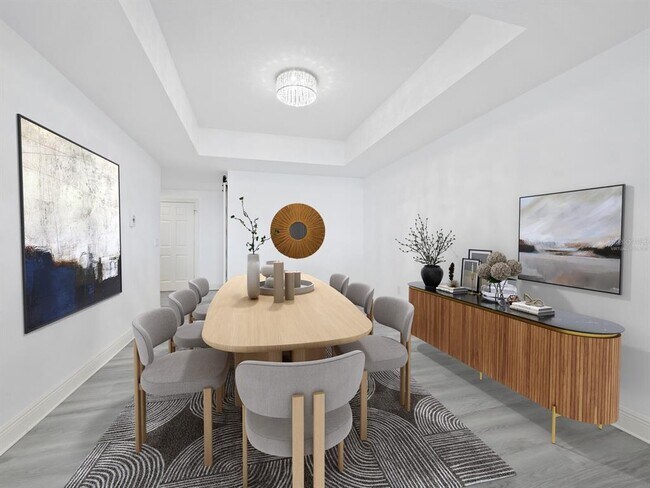 Building Photo - 800 N Tamiami Trl