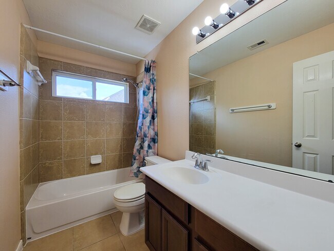 Building Photo - 20931 Flower Croft Ct