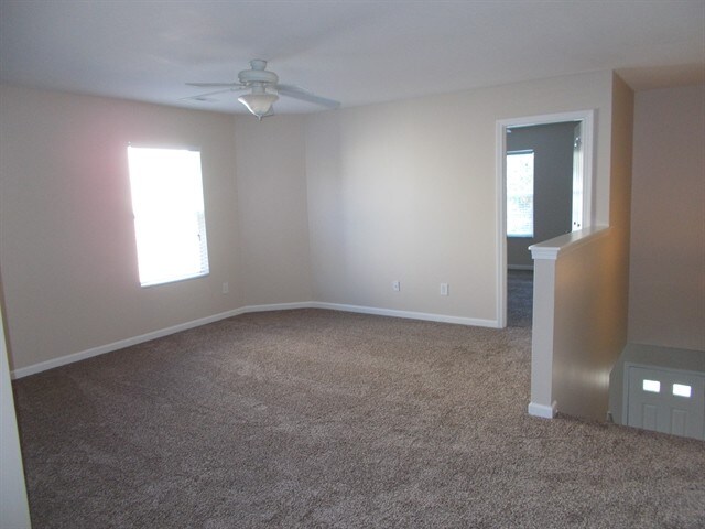 Building Photo - 4003 Saphire Ln