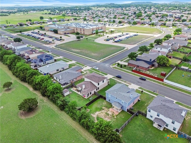 Building Photo - 5206 Oster Dr
