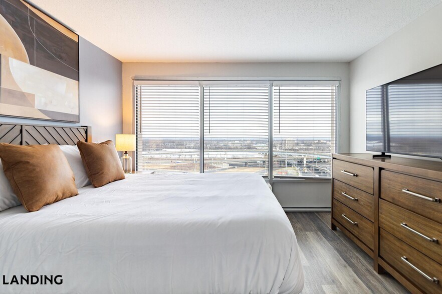 Building Photo - 50 Morgan St N