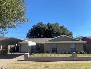 Building Photo - 6430 Cinnamon Oaks Dr