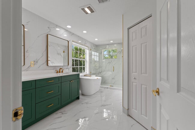Building Photo - 2253 Balsan Way