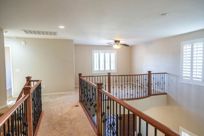 Building Photo - 1252 W Vinovo Pass