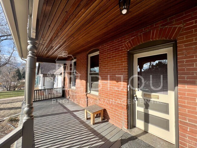 Building Photo - 732 E Kiowa St