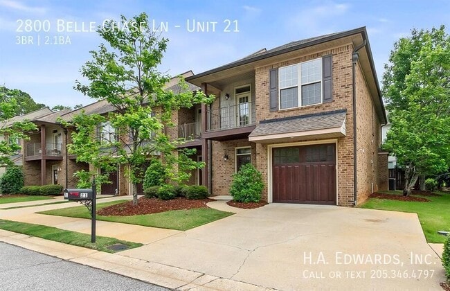 Building Photo - 2800 Belle Chase Ln