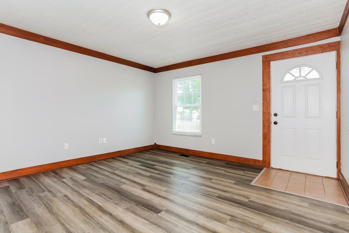 Building Photo - 2578 W Kemper Rd